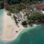 Koh Rayang Island Resort, now closed, has a beautiful spit of land opposite Koh Mak